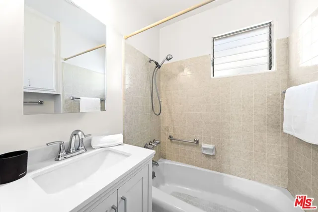 $2,295,000 | 822 Pine Street, Santa Monica, CA 90405