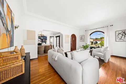 $2,295,000 | 822 Pine Street, Santa Monica, CA 90405