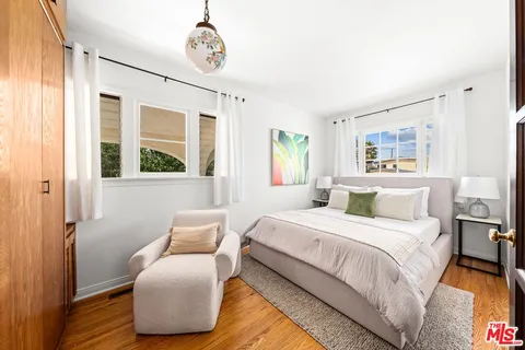 $2,295,000 | 822 Pine Street, Santa Monica, CA 90405