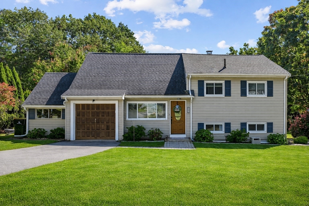 17 Oakvale Road Framingham, MA 01701 - Photo 1 of 42 Gallery Image 1