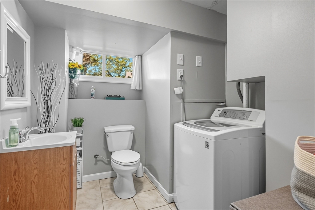 17 Oakvale Road Framingham, MA 01701 - Photo 27 of 42 Gallery Image 27