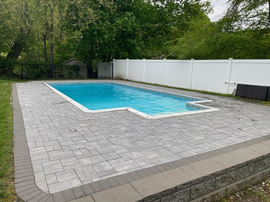 17 Oakvale Road Framingham, MA 01701 - Photo 35 of 42 Gallery Image 35