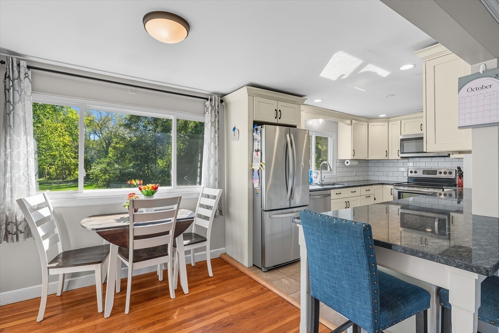 17 Oakvale Road Framingham, MA 01701 - Photo 8 of 42 Gallery Image 8