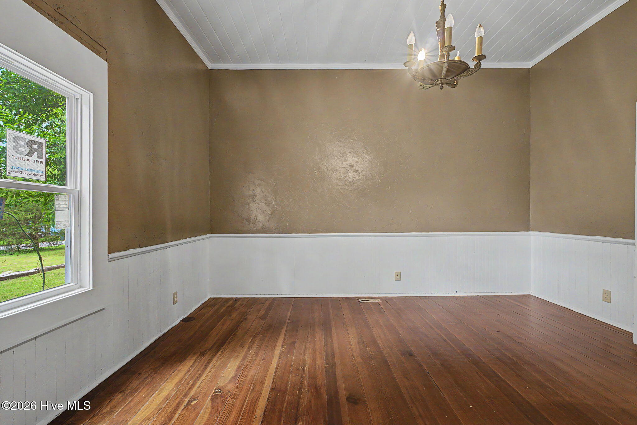 406 King Street Wrens, GA 30833 - Photo 9 of 45