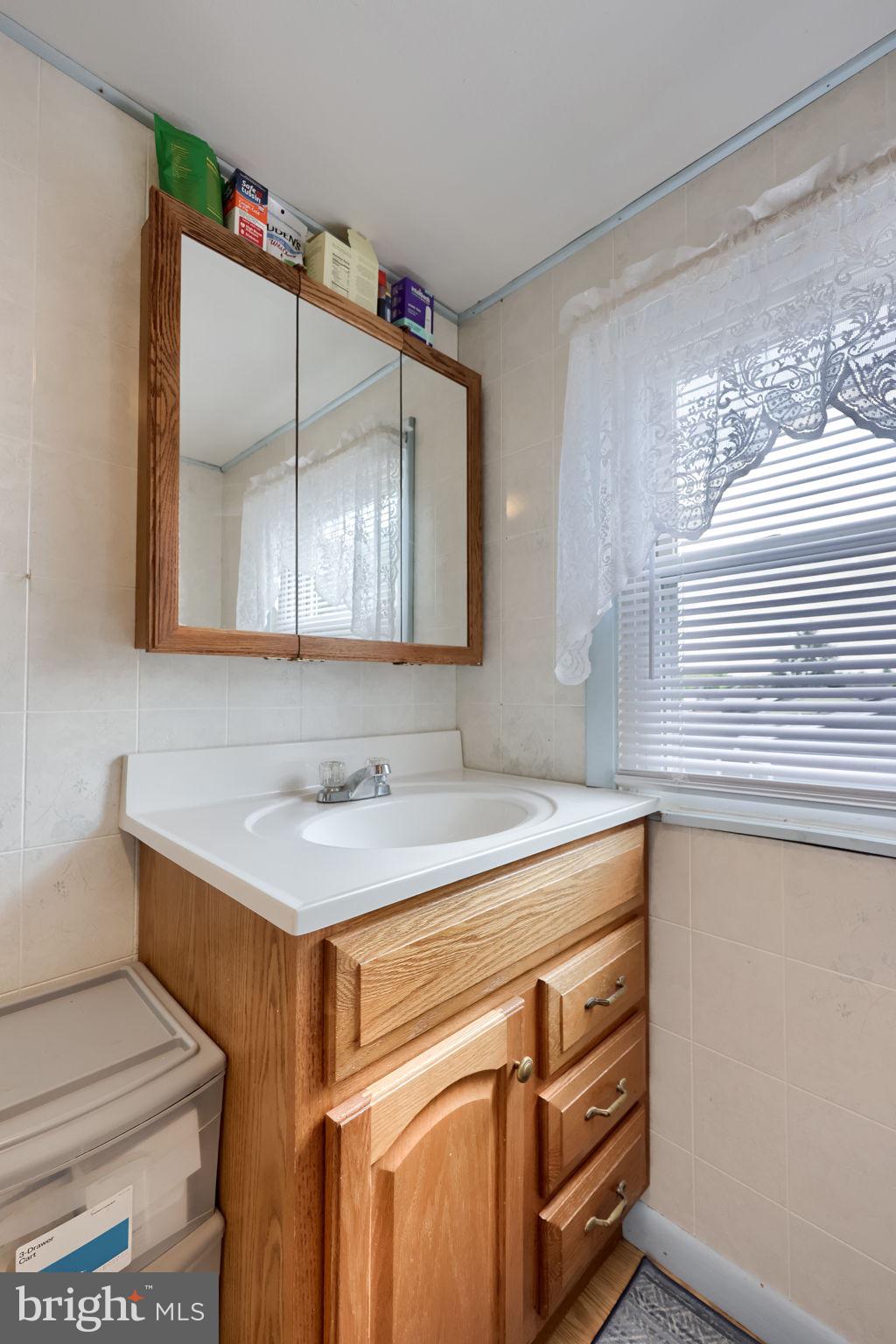 17 South Elm Street Lititz, PA 17543 - Photo 23 of 33