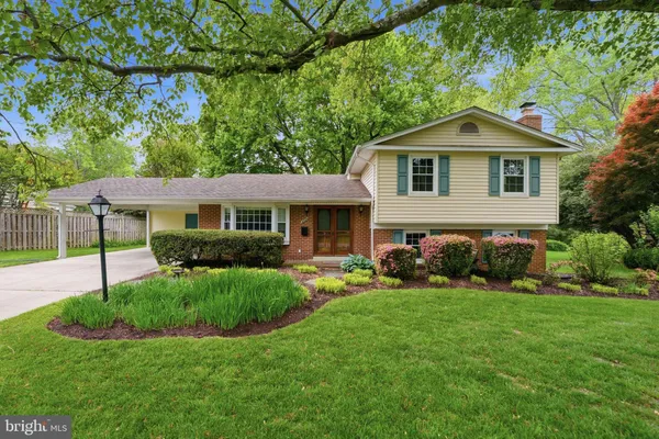 $4,300 | 4804 King Richard Drive, Annandale, VA 22003