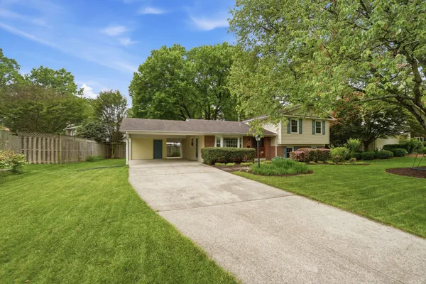 $4,300 | 4804 King Richard Drive, Annandale, VA 22003