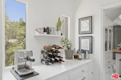 $2,595,000 | 1602 Golf Club Drive, Glendale, CA 91206