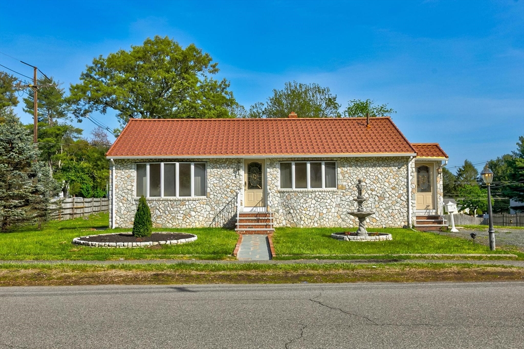 2 Herrick Road Peabody, MA 01960 - Photo 5 of 42