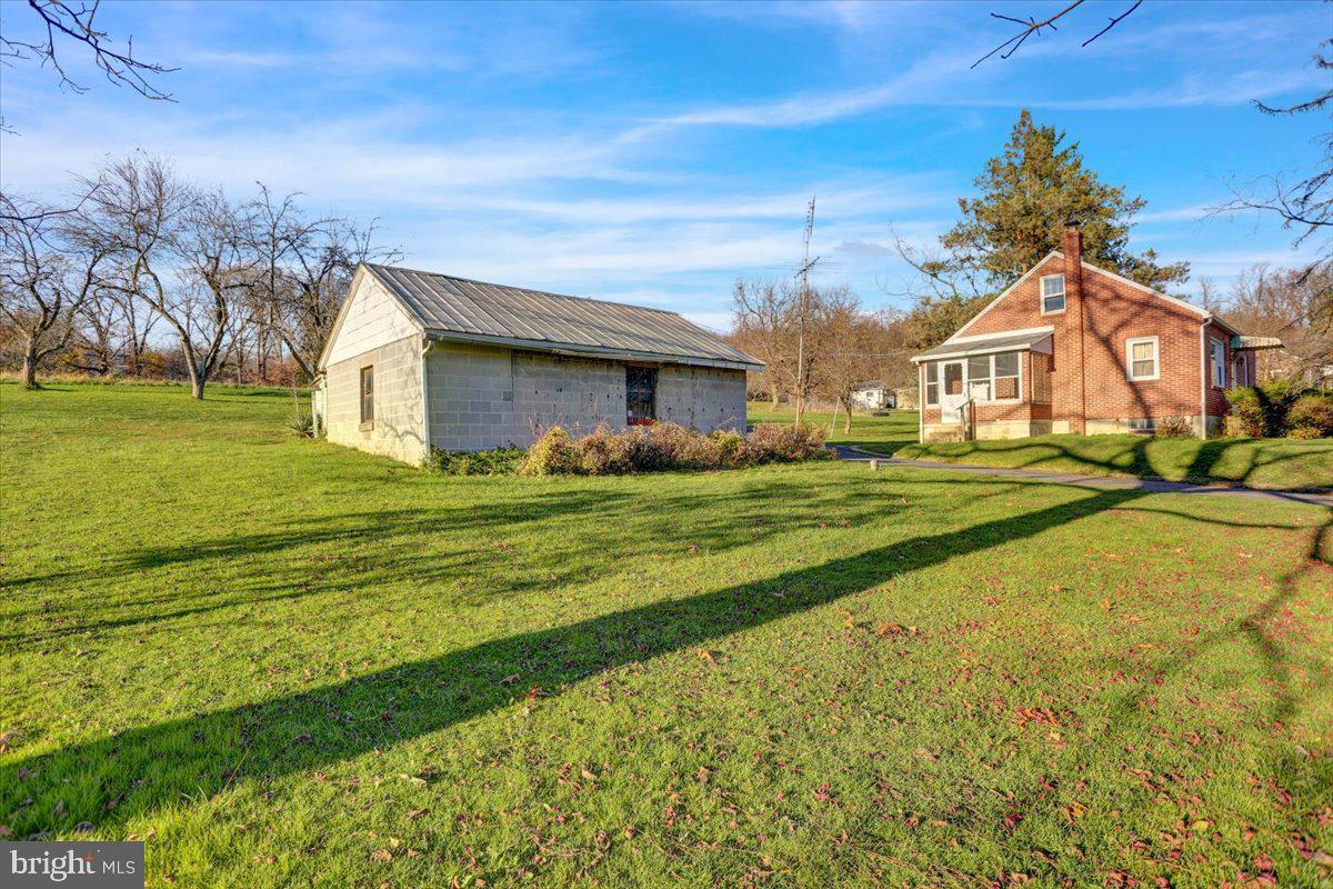 1815 Frush Valley Road Temple, PA 19560 - Photo 7 of 23 Gallery Image 7