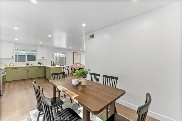 $899,000 | 619 North Wilson Avenue, Unit B, Pasadena, CA 91106