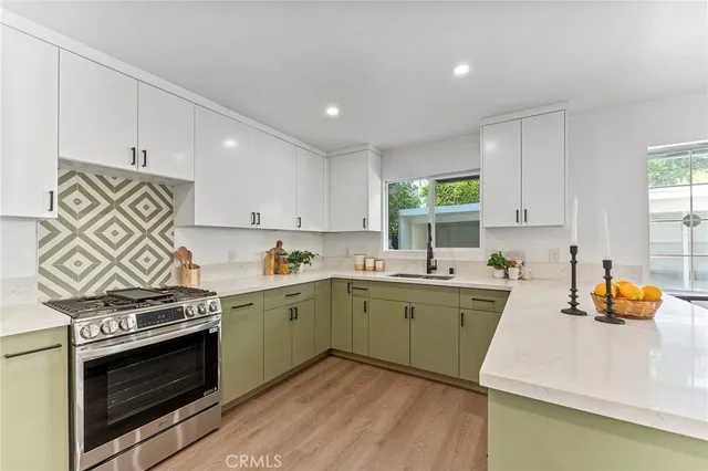 $980,500 | 619 North Wilson Avenue, Unit B, Pasadena, CA 91106