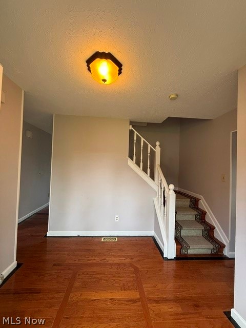 33771 Canterbury Road Solon, OH 44139 - Photo 4 of 29