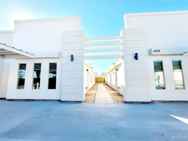 $975 | 1412 Petri Drive, Unit 3, Weslaco, TX 78599
