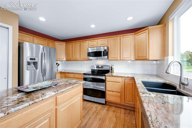 249 Talus Road Monument, CO 80132 - Photo 7 of 40