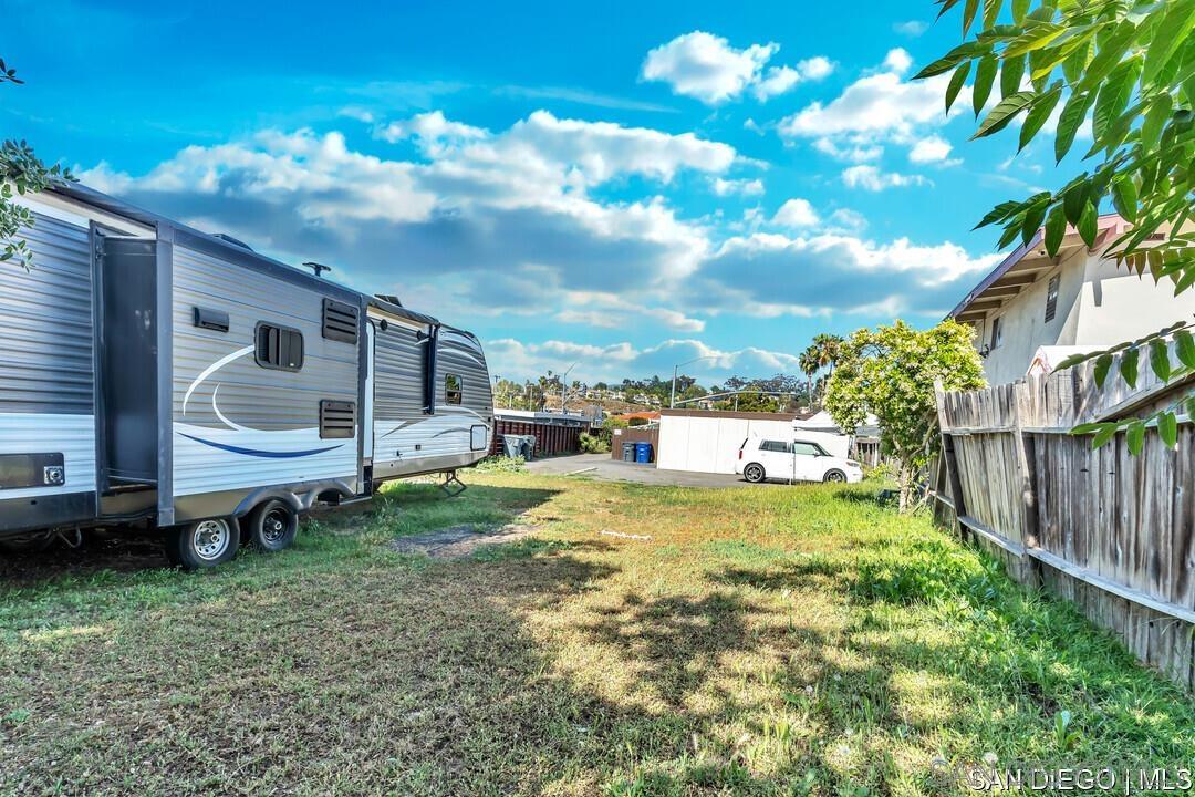 157 Natal Way Vista, CA 92083 - Photo 21 of 28