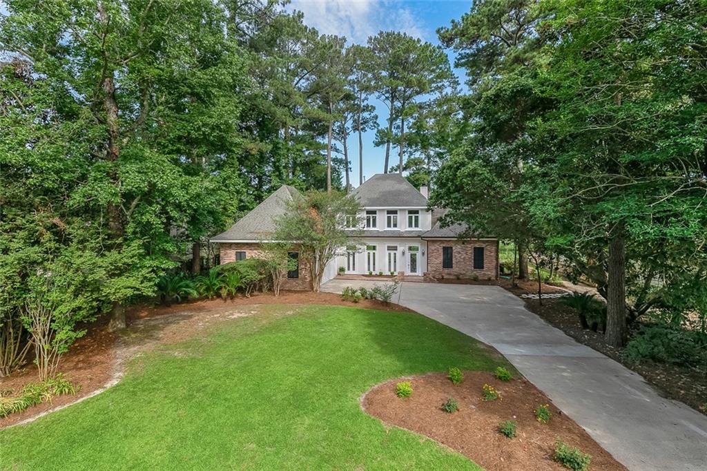 128 East Ruelle Drive Mandeville, LA 70471 - Photo 1 of 30 Gallery Image 1