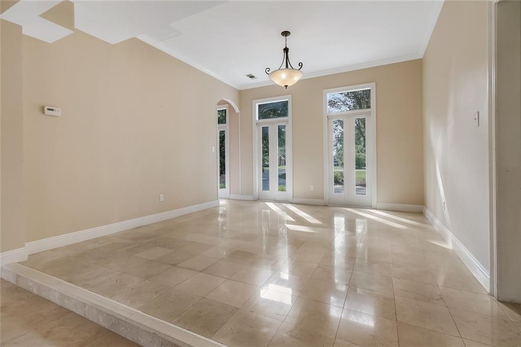 128 East Ruelle Drive Mandeville, LA 70471 - Photo 6 of 30 Gallery Image 6