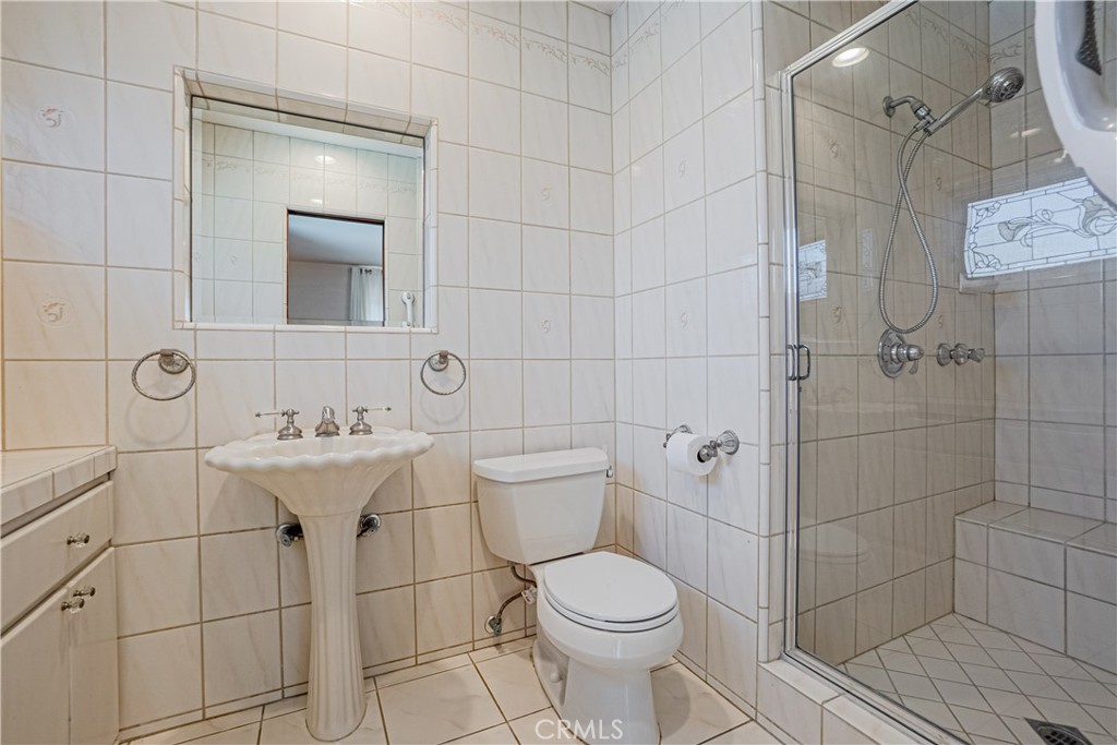 401 Flint Avenue Long Beach, CA 90814 - Photo 23 of 45