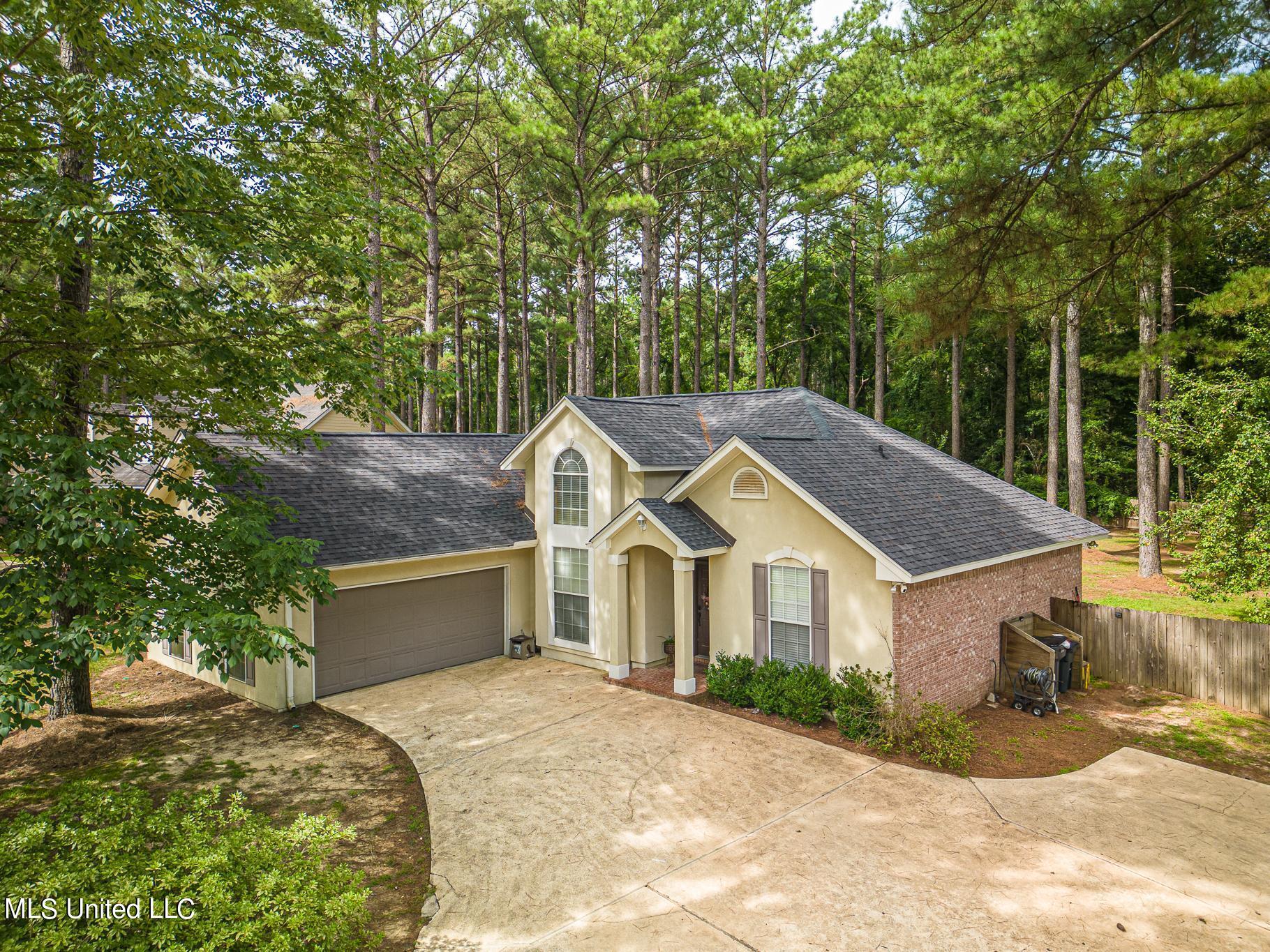 119 Red Roan Road Hattiesburg, MS 39402 - Photo 2 of 26 Red Roan-50