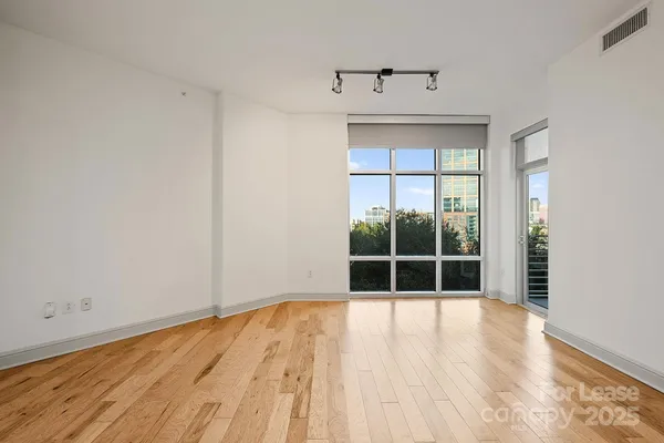 $2,578 | 125 West Tremont Avenue, Unit A1B, Charlotte, NC 28203