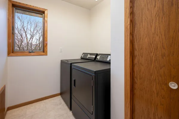 $459,000 | 3819 Cedar Creek Court, Fairmont, MN 56031