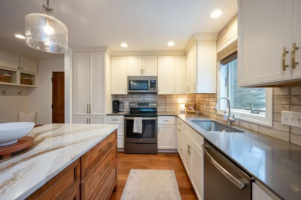 $459,000 | 3819 Cedar Creek Court, Fairmont, MN 56031