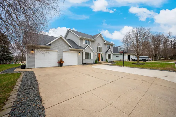 $459,000 | 3819 Cedar Creek Court, Fairmont, MN 56031