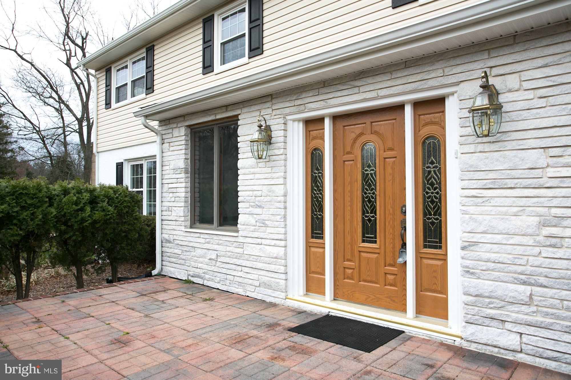8107 Falstaff Road McLean, VA 22102 - Photo 2 of 29 Large front patio w/level entry in
