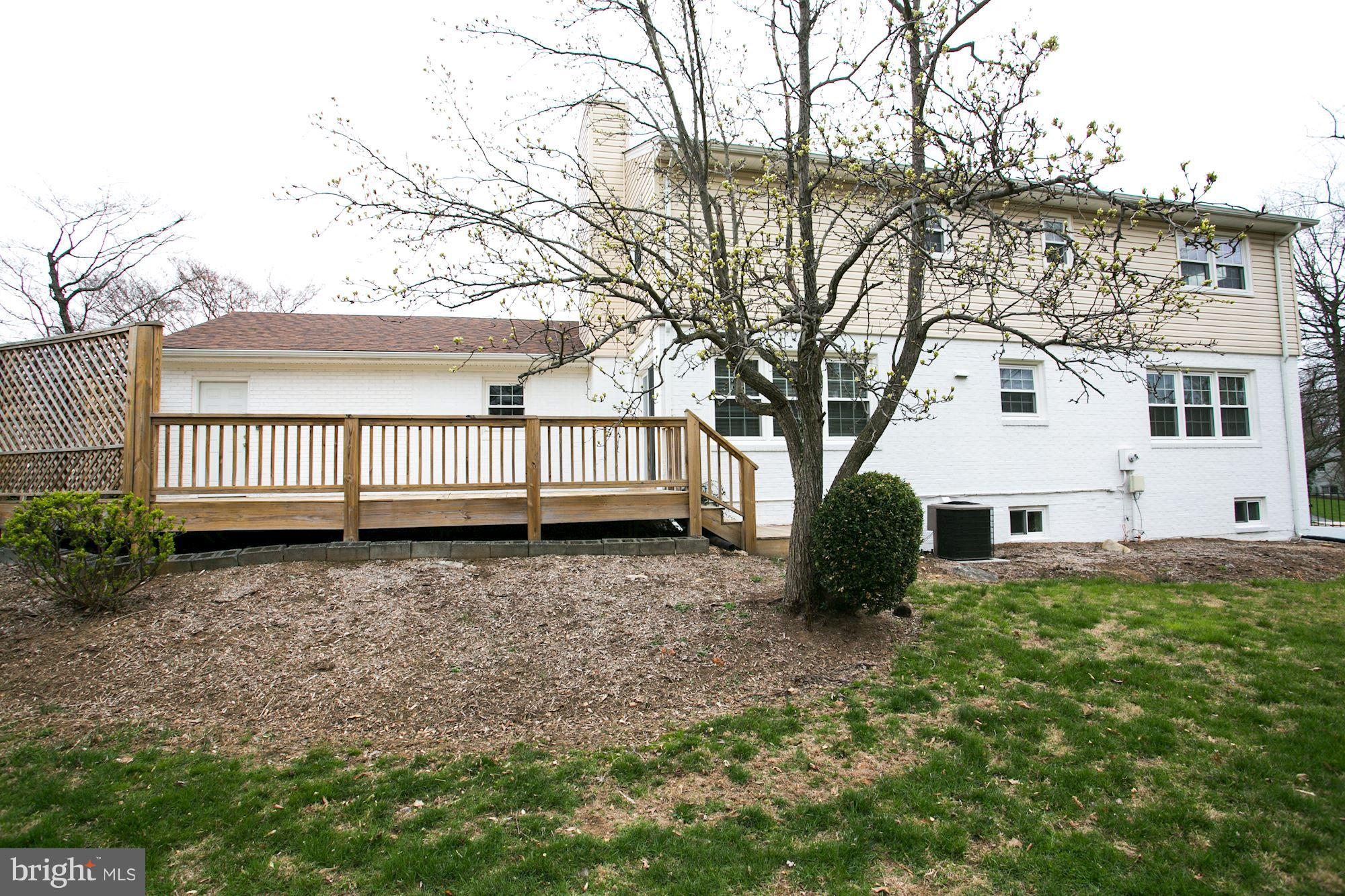 8107 Falstaff Road McLean, VA 22102 - Photo 27 of 29 Exterior (Rear)