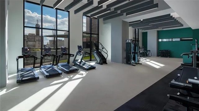 $2,481 | 161 Peachtree Center Avenue Northeast, Unit 2X2, Atlanta, GA 30303