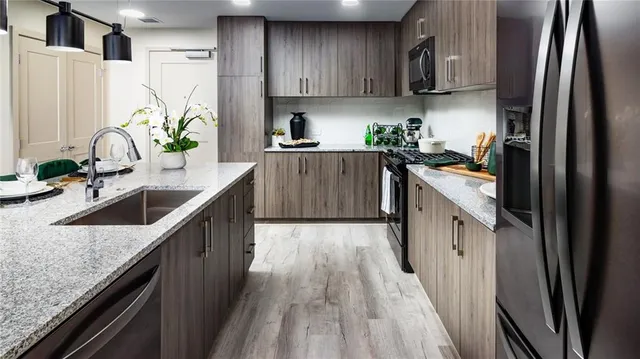 $2,481 | 161 Peachtree Center Avenue Northeast, Unit 2X2, Atlanta, GA 30303