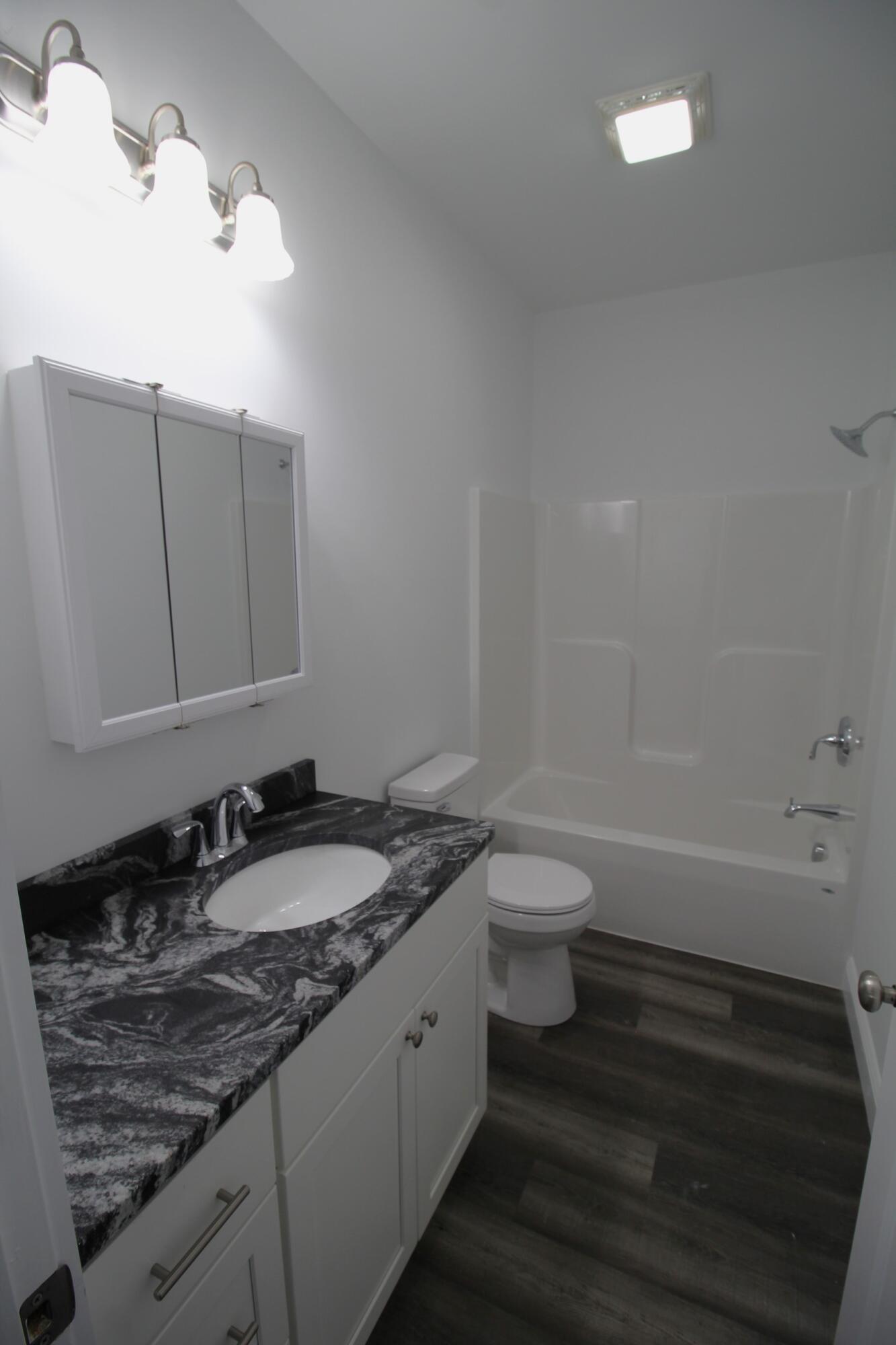 523 Lisbon Road Sabattus, ME 04280 - Photo 31 of 41 28. Full Bathroom