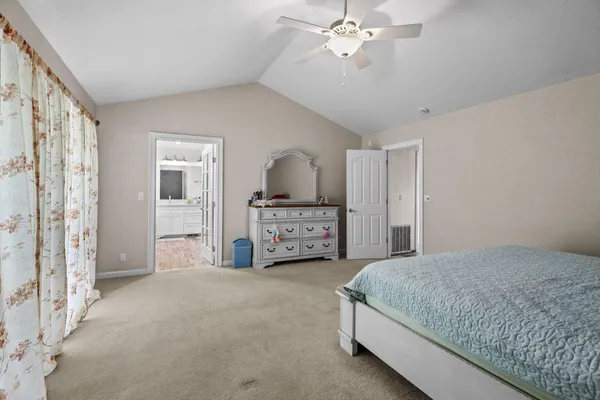 $630,000 | 2366 Templeton Drive, Redding, CA 96002