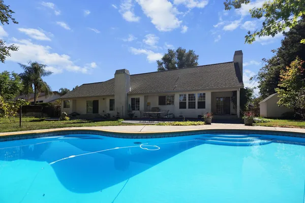 $630,000 | 2366 Templeton Drive, Redding, CA 96002