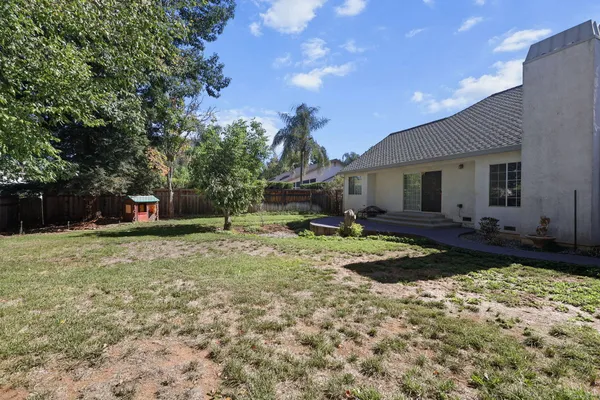 $630,000 | 2366 Templeton Drive, Redding, CA 96002