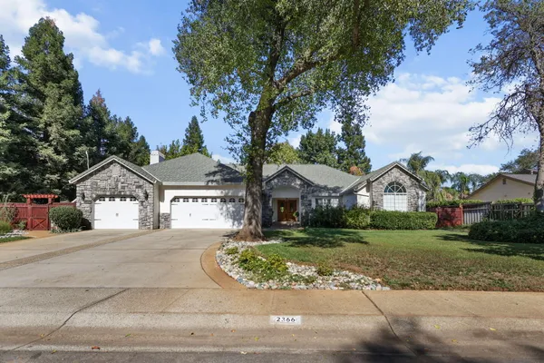 $630,000 | 2366 Templeton Drive, Redding, CA 96002