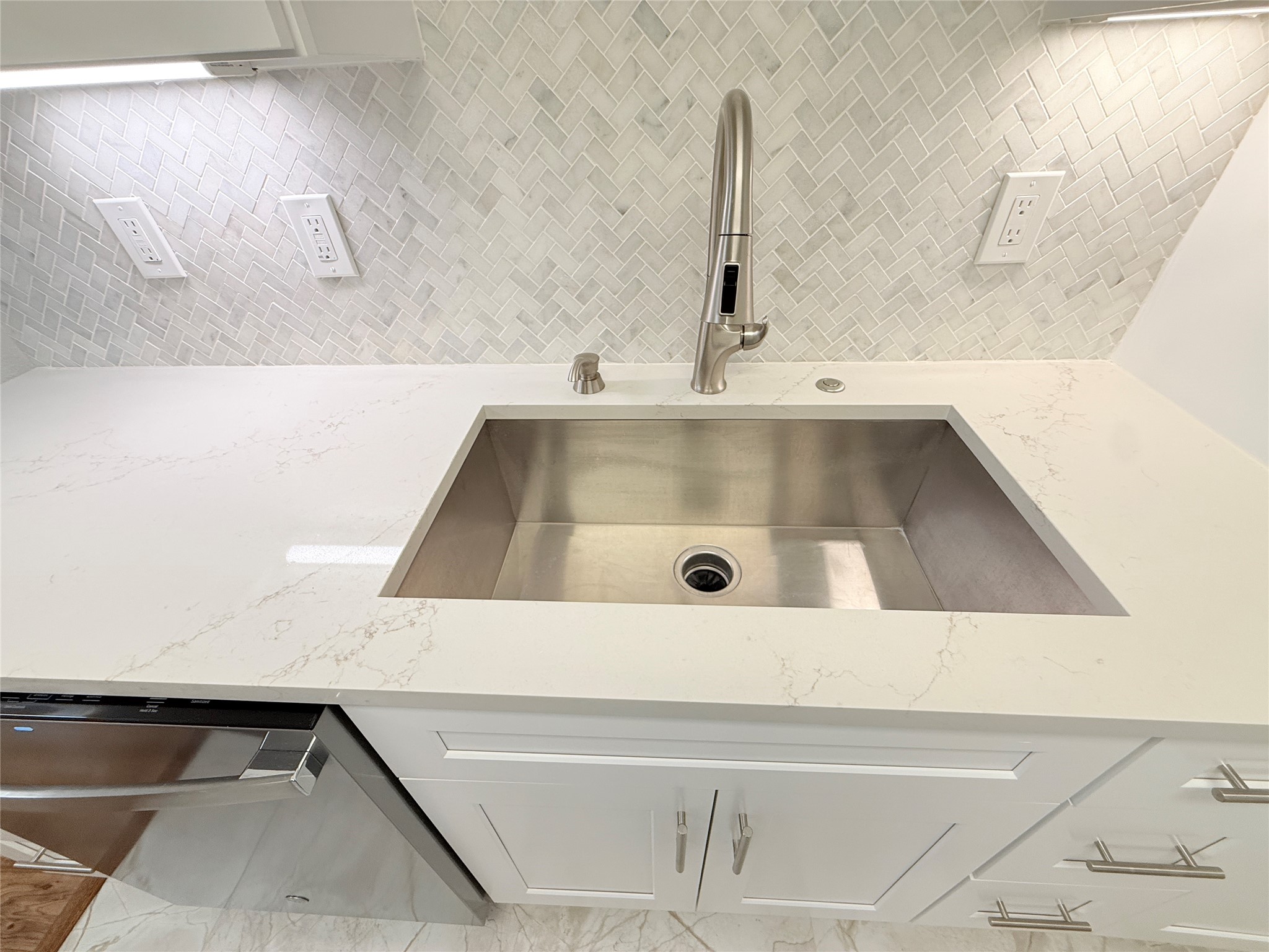 2350 Bering Drive, Unit 114 Houston, TX 77057 - Photo 16 of 24 Gallery Image 16