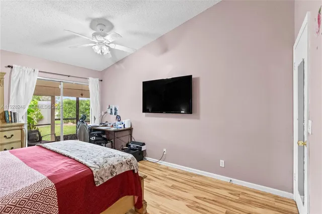 $3,800 | 7464 Pinewalk Drive South, Unit 8118, Margate, FL 33063