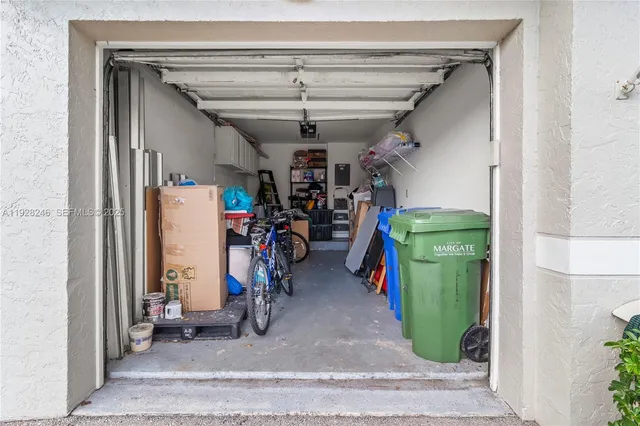 $3,800 | 7464 Pinewalk Drive South, Unit 8118, Margate, FL 33063