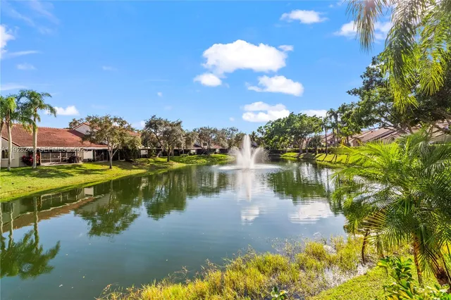 $3,800 | 7464 Pinewalk Drive South, Unit 8118, Margate, FL 33063