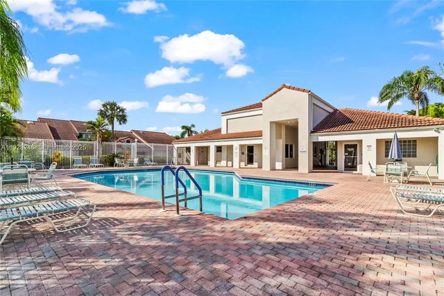 $3,800 | 7464 Pinewalk Drive South, Unit 8118, Margate, FL 33063