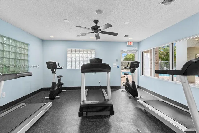 $3,800 | 7464 Pinewalk Drive South, Unit 8118, Margate, FL 33063