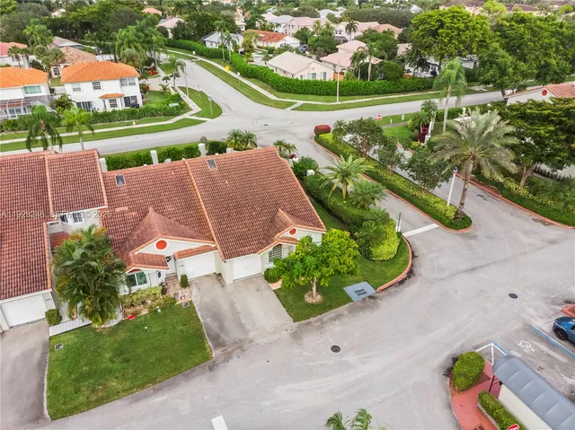 $3,800 | 7464 Pinewalk Drive South, Unit 8118, Margate, FL 33063