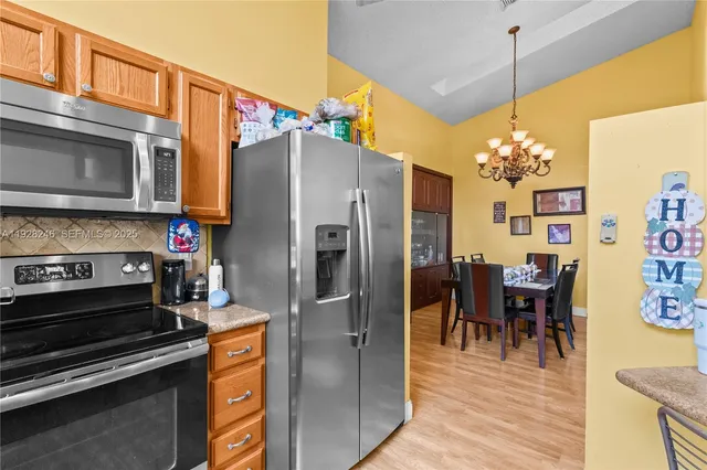 $3,800 | 7464 Pinewalk Drive South, Unit 8118, Margate, FL 33063