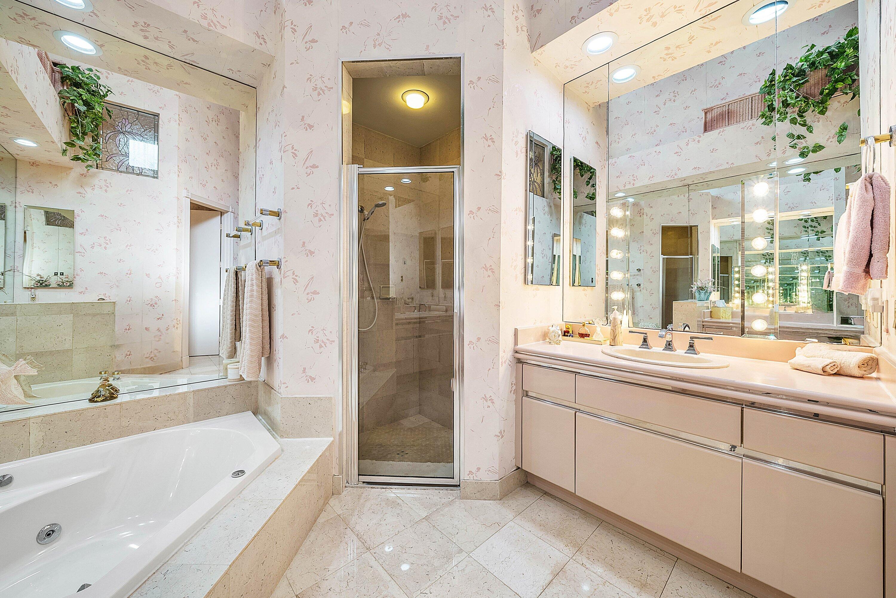 5791 Bridleway Circle Boca Raton, FL 33496 - Photo 26 of 44 Primary Bath