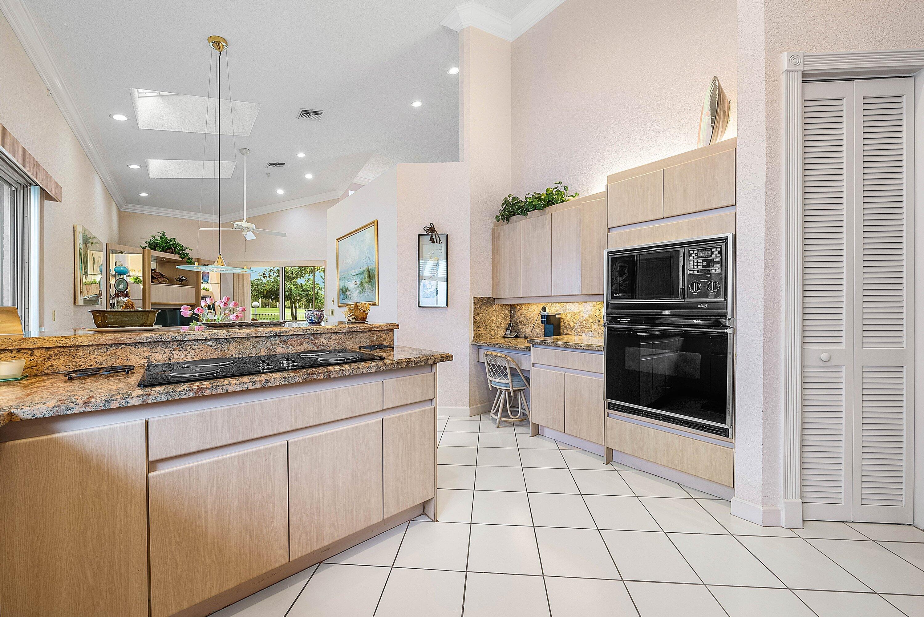 5791 Bridleway Circle Boca Raton, FL 33496 - Photo 8 of 44 008-5791BridlewayCircle-BocaRaton-FL-334