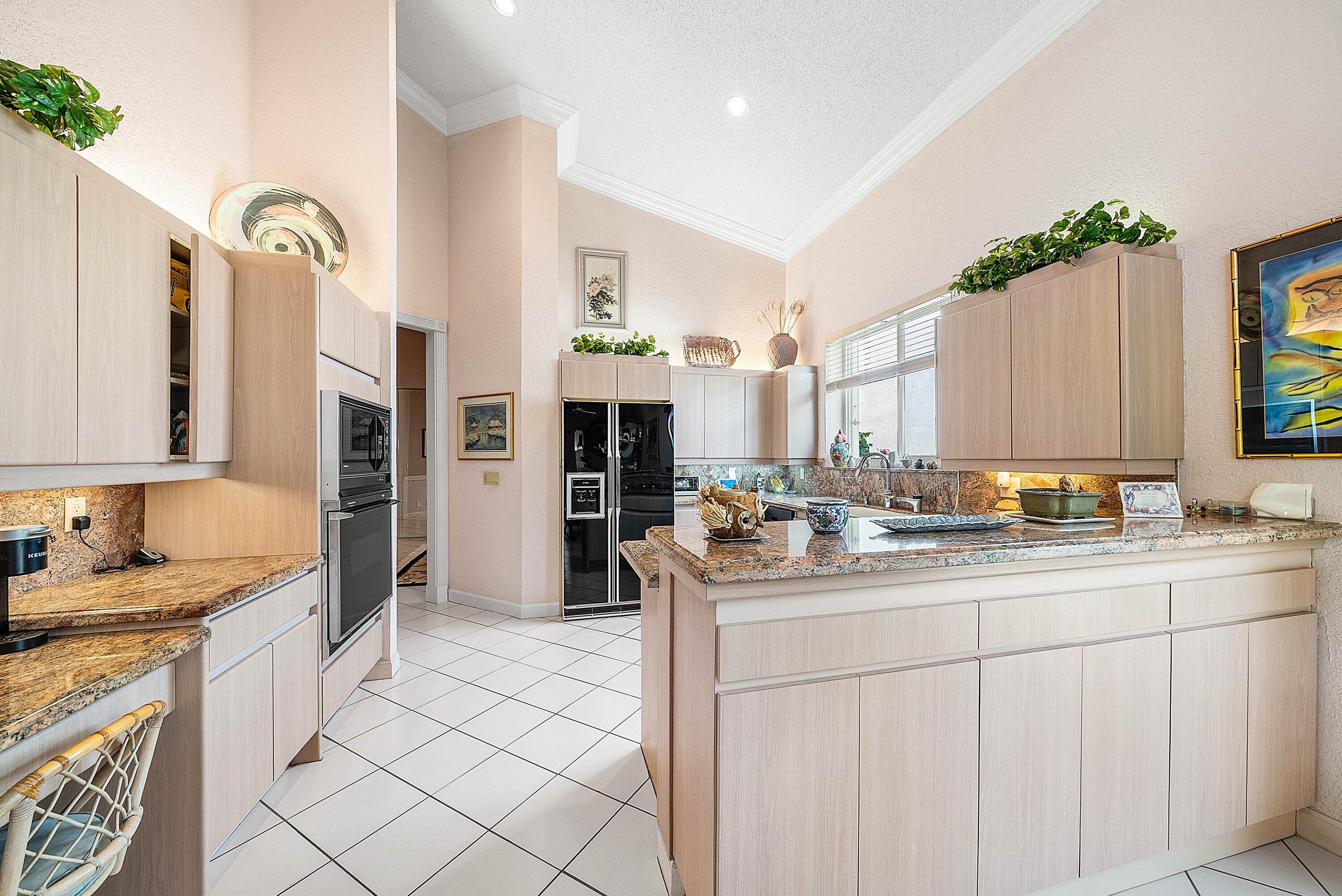 5791 Bridleway Circle Boca Raton, FL 33496 - Photo 10 of 44 010-5791BridlewayCircle-BocaRaton-FL-334