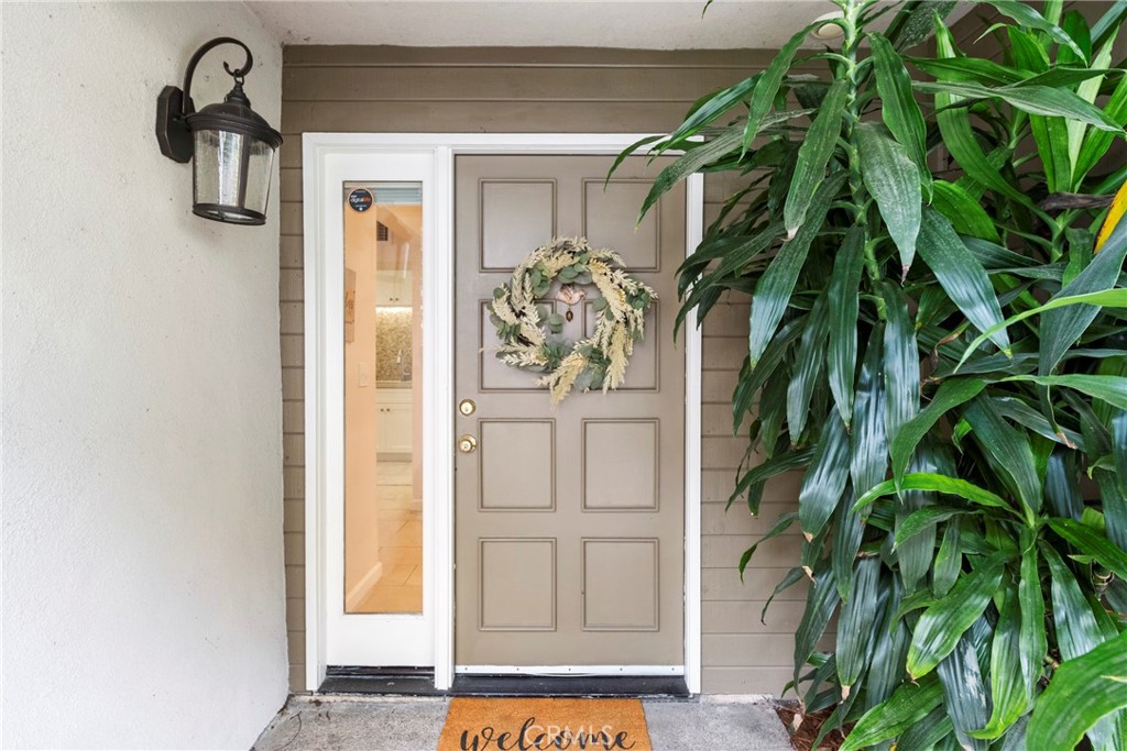 2172 Biscayne Costa Mesa, CA 92627 - Photo 7 of 18 a view of entryway