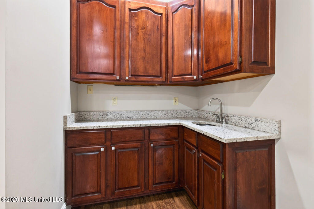 2013 Rue Ulysse Biloxi, MS 39531 - Photo 38 of 70 2013RueUlysse-36